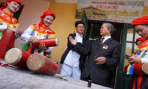 Người giữ gìn điệu múa cổ nghìn năm của Hà Nội