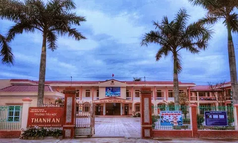 Làm rõ nguyên nhân 32 học sinh tiểu học nhập viện do ngộ độc thức ăn