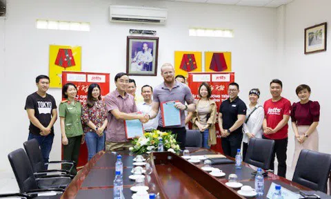 TP.HCM: FLG Việt Nam hỗ trợ  mang hình ảnh đẹp hơn đến Công an Cửa khẩu Cảng hàng không Quốc tế Tân Sơn Nhất