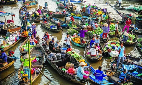 Cây bẹo – Cách quảng cáo độc đáo của người dân vùng sông nước