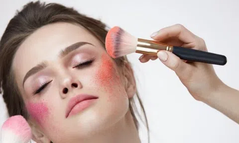 9 Lỗi makeup phái đẹp cần tránh nếu không muốn trông bị già đi