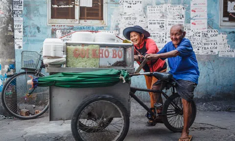 Tình yêu cổ tích giữa Sài Gòn