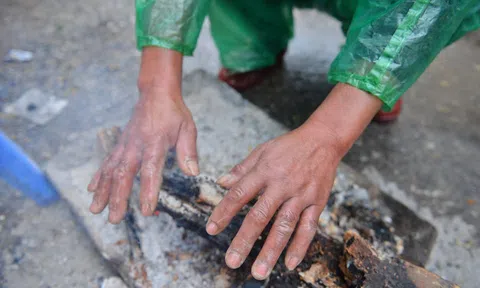 Những đôi tay trần bê đá và ngâm trong nước giữa trời rét dưới 10 độ