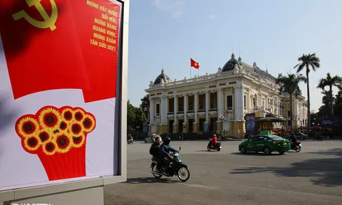 Hà Nội trang hoàng chào mừng đại hội XIII của Đảng cộng sản Việt Nam