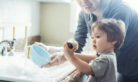 Cha mẹ hãy dạy con có trách nhiệm từ khi còn nhỏ