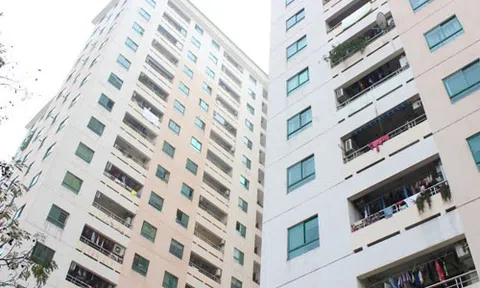 Từ nhiều vụ trẻ rơi từ tầng cao chung cư, bố mẹ cần cẩn trọng