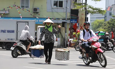 Miền bắc tiếp tục nắng nóng gay gắt, cảnh báo đột quỵ, sốc nhiệt