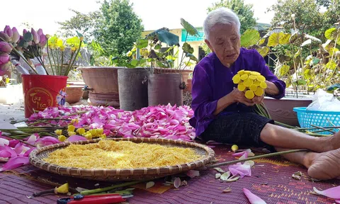 Ý nghĩa của Hoa sen vàng trong phong thuỷ