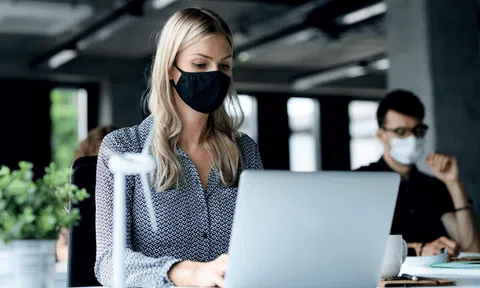 Giải pháp bảo vệ sức khỏe cho "dân văn phòng" mùa dịch COVID-19