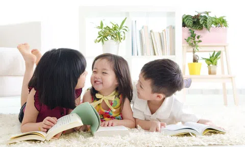 Trẻ mầm non được nghỉ hè sớm, cha mẹ cần lưu ý cách chăm sóc khi con ở nhà