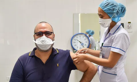 Việt Nam không phân biệt đối xử trong tiêm chủng với công dân nước ngoài đang sinh sống tại Việt Nam