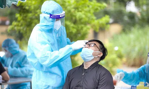 Hà Nội ghi nhận thêm 10 trường hợp dương tính với SARS-CoV-2 vào sáng nay (12/7)