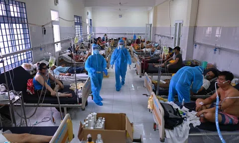 Cuộc chiến thầm lặng trong khu hồi sức Covid-19 ở Bình Dương