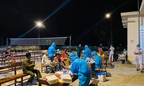 Nghệ An: Cho phép F1 về thăm vợ con, Chủ tịch xã bị đình chỉ công tác