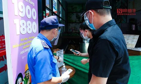 Hà Nội yêu cầu khai báo y tế bằng mã QR với tất cả người ra, vào các chốt kiểm soát dịch COVID-19