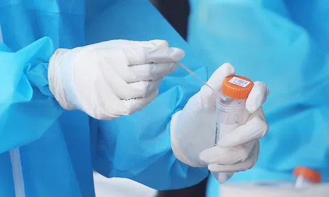 Hà Nội tiếp tục lấy mẫu xét nghiệm SARS-CoV-2 trên diện rộng, quyết "truy lùng" hết F0