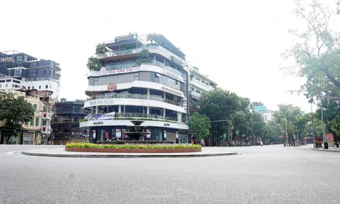 Hà Nội không nên quyết định vội vàng việc dừng giãn cách