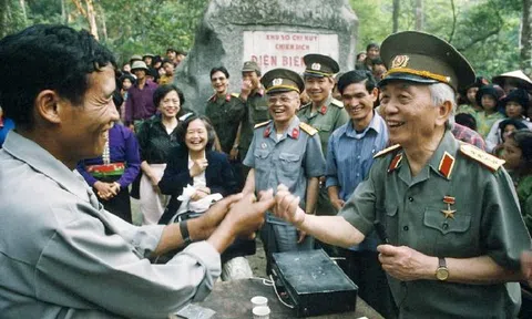 Đại tướng Võ Nguyên Giáp trong ký ức những nhà báo nước ngoài