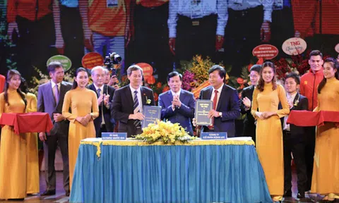 Tập đoàn Động Lực tài trợ trang phục cho đoàn Thể thao Việt Nam dự SEA Games 30