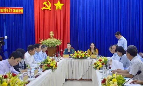 Chủ tịch Quốc hội Nguyễn Thị Kim Ngân làm việc tại tỉnh An Giang