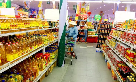 An Giang: Siêu thị Tứ Sơn bình ổn giá, phục vụ nhu cầu nhân dân mua sắm Tết