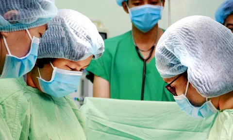 THÀNH PHỐ CẦN THƠ: Hợp lực 2 bệnh viện cấp cứu sản phụ tai biến sản khoa