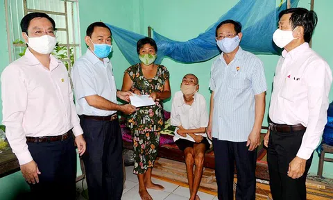 An Giang: Hỗ trợ 60.000 đồng/ngày cho người bán vé số dạo