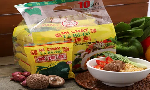 Trải nghiệm một bữa ăn chay hạnh phúc cùng với Bình Tây Food