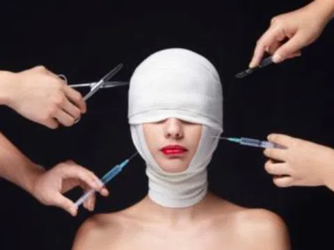 Tay ngang chưa qua đào tạo thành chuyên gia thẩm mỹ nhờ quảng cáo