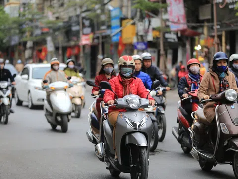 Bắc Bộ sáng và đêm trời rét, Trung Bộ và Tây Nguyên mưa dông