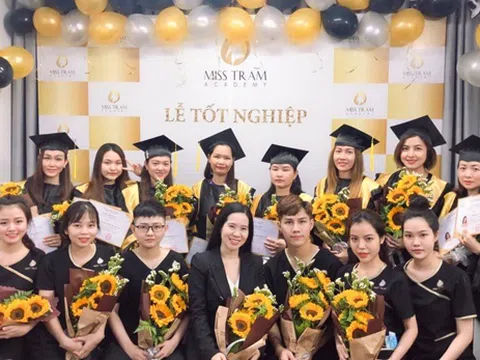 Hướng nghiệp chọn nghề thẩm mỹ spa làm đẹp: Thu nhập cao, ít cần bằng cấp