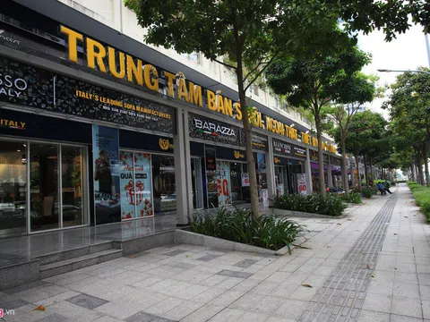 Thuê shophouse hơn 100 triệu/tháng nhưng kinh doanh ế ẩm