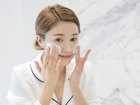 Để da không còn khô ráp, nứt nẻ trong mùa đông, hãy nhớ kỹ 7 thói quen