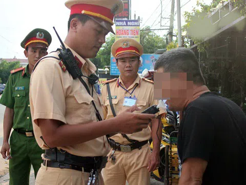 Bao lâu sau uống rượu, bia, cơ thể không còn lượng cồn?