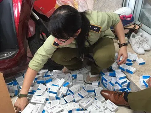 Thu giữ nhiều tấn tân dược, thực phẩm chức năng lậu ra... chợ Tết
