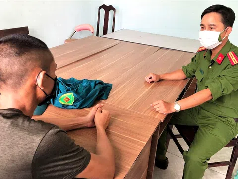 Đà Nẵng: Mặc trang phục giả dân quân tự vệ để ra đường