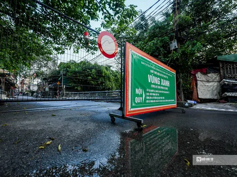 Hà Nội: 30 "lá chắn thép" kiểm soát vùng đỏ