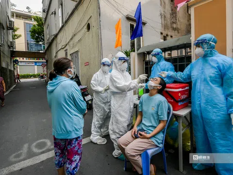 800 y bác sĩ Bắc Giang bắt đầu giúp Hà Nội phòng, chống Covid-19