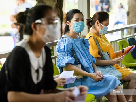 Hà Nội: Tiêm vắc-xin Covid-19 hơn 1.000 bà bầu