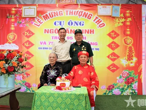 Người lính già của làng