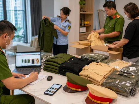Hà Nội xử phạt chủ shop online rao bán quần áo giống quân phục Công an trên Facebook