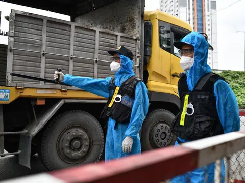 Cảnh sát cơ động Tây Nguyên gác chốt ở TP.HCM