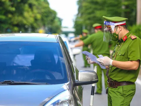 Công an Hà Nội sẽ cấp giấy đi đường có mã QR Code qua email