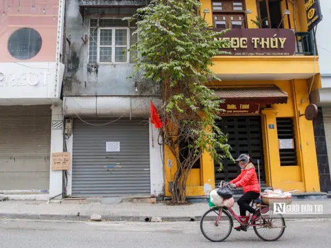 Phố phường Hà Nội đìu hiu vì hàng quán "nghỉ Tết sớm"