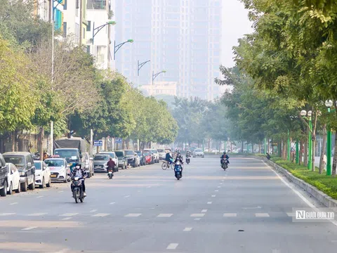 F0 tăng vọt, phố phường Hà Nội vắng vẻ lạ thường
