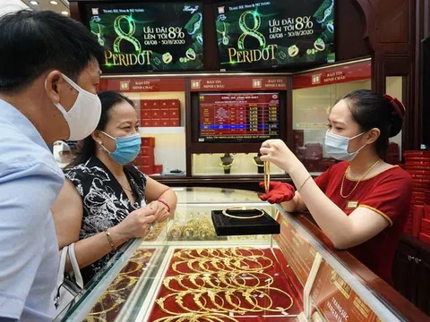 Giá vàng trong nước “đứt nhịp” tăng, thế giới vọt lên mức lịch sử