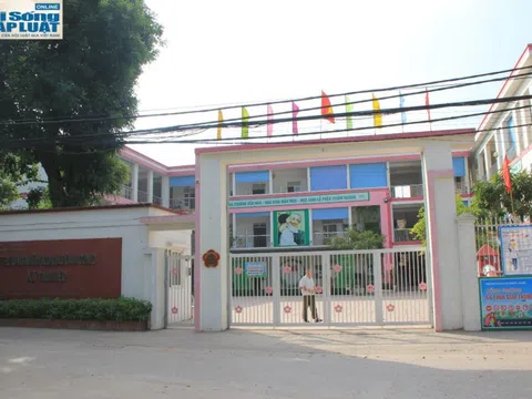 Thanh Trì, TP Hà Nội: Học sinh rơi từ tầng 3 xuống đất tử vong