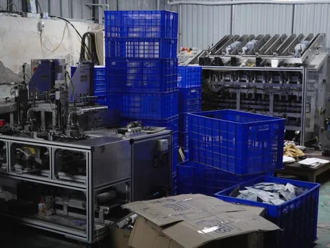 Hàng chục tấn thực phẩm chức năng... sản xuất ở trại nuôi gà