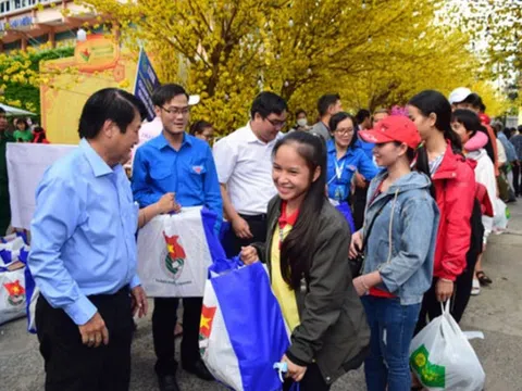 Sa thải người lao động để không phải thưởng Tết, chủ doanh nghiệp có thể bị phạt tù