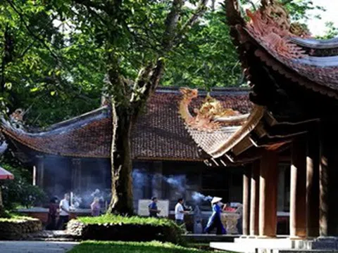 Trầm mặc Lam Kinh…